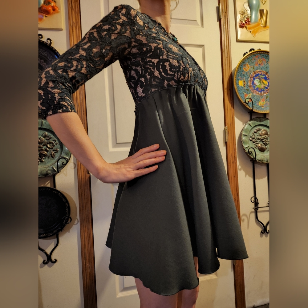 Amen Couture Dress Green Lace Size 0 Sleeved Party Dress